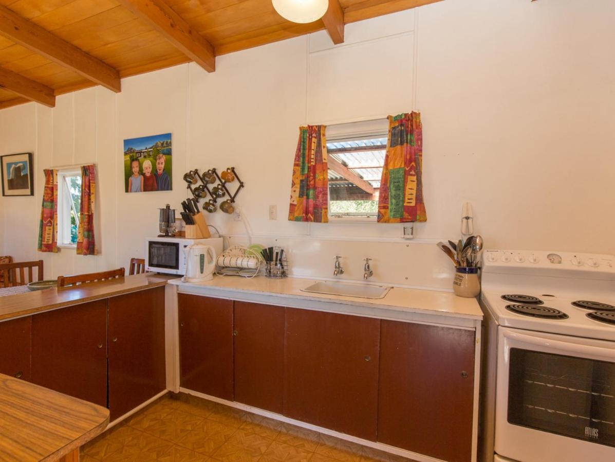 Southern Lakes Sweetie - Albert Town Bach Wanaka Ngoại thất bức ảnh