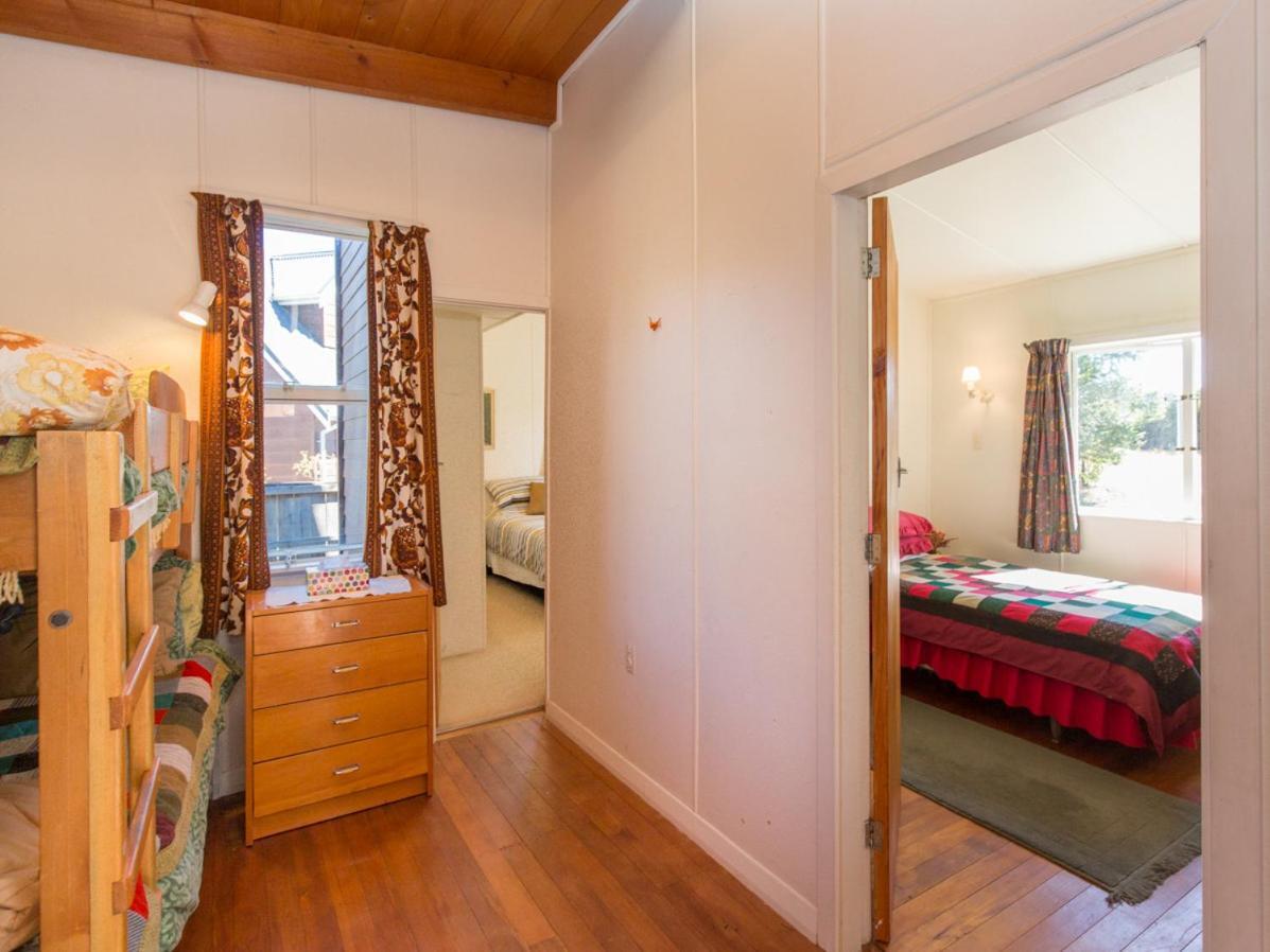 Southern Lakes Sweetie - Albert Town Bach Wanaka Ngoại thất bức ảnh