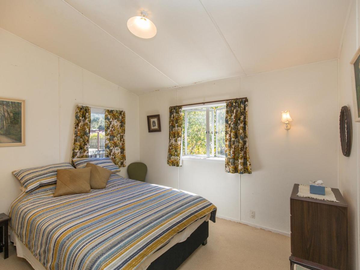 Southern Lakes Sweetie - Albert Town Bach Wanaka Ngoại thất bức ảnh